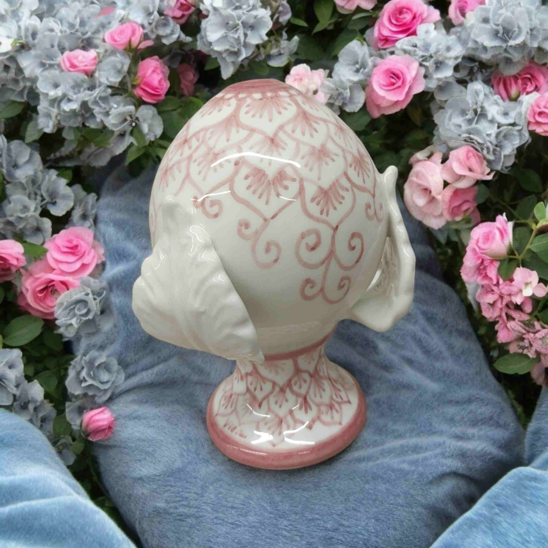 Bomboniera in ceramica artigianale , realizzata in stile ceramica amalfitana e penisola sorrentina.
